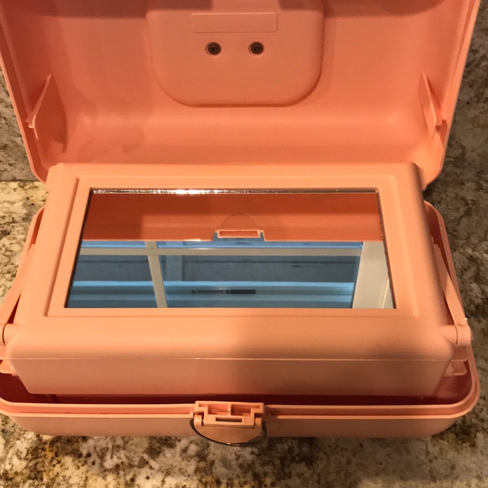 ✨SOLD✨VINTAGE CABOODLES COSMETICS TOTE - Picture 6 of 8